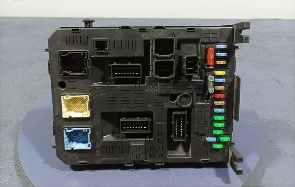 Fuse box set