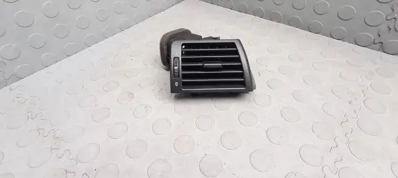 Dash center air vent grill