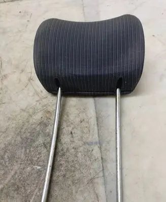 Mercedes-Benz W123 Front seat headrest 