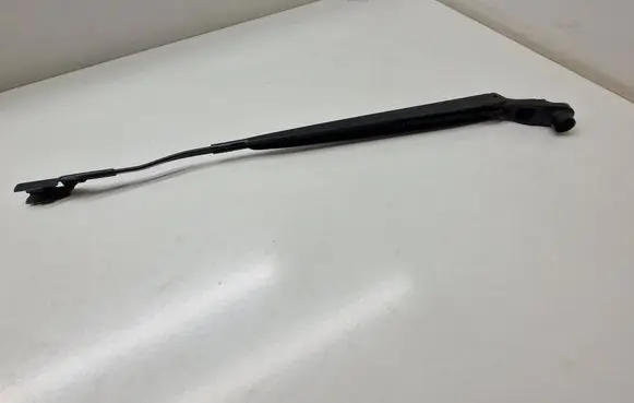 Buick Encore I Front wiper blade arm