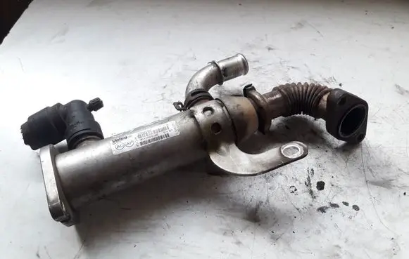 Citroen C5 EGR valve cooler 875816W