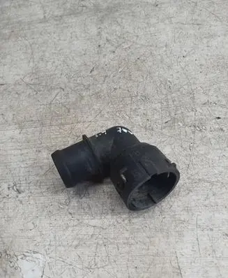 Volkswagen Touran I Engine coolant pipe/hose 1J0122291F