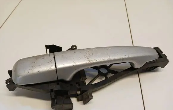 Volvo V70 Front door exterior handle 30784203