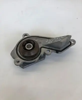 Mercedes-Benz GLA H247 Water pump A2822007200