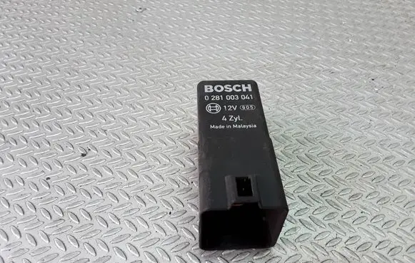 Opel Antara Glow plug pre-heat relay 0281003041 96440063