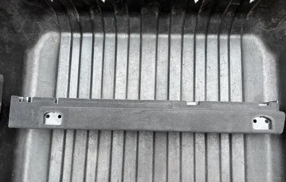 Trunk/boot lower side trim panel