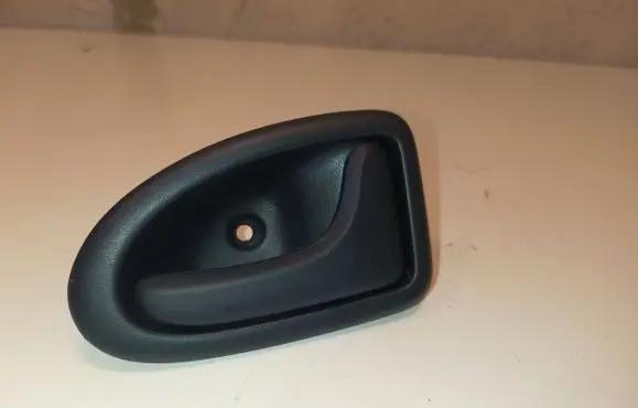 Renault Clio II Front door interior handle 8200028995 99035101