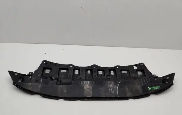 Toyota Yaris Cross Front bumper skid plate/under tray 526180D180