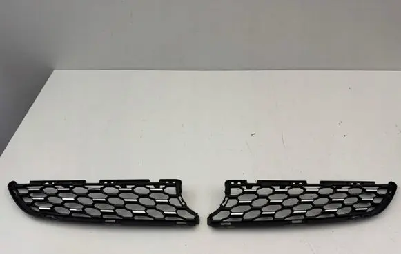 Opel Corsa F Front bumper upper radiator grill 475498858