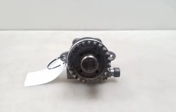 Volkswagen Touareg I Power steering pump 7L6422153B