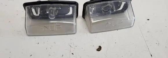 Pontiac Vibe Front fender indicator light 