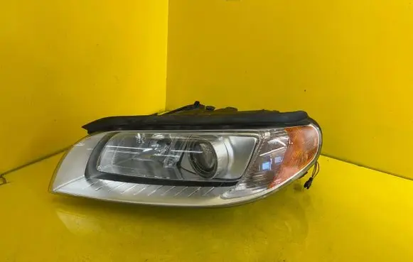 Volvo S80 Headlight/headlamp 31214347
