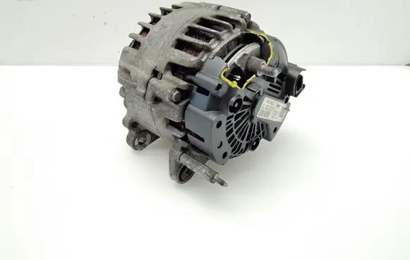 Volkswagen Golf VII Generator/alternator 03L903023L 2612004E