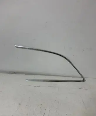 Audi Q7 4L Rear side glass trim 