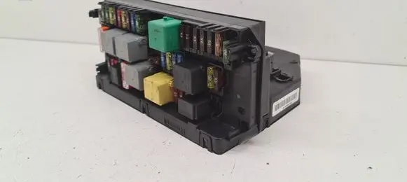 Mercedes-Benz C W204 Fuse box set A2129008107