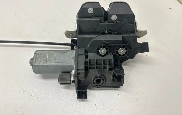 Mercedes-Benz S W221 Tailgate/trunk/boot lock/catch/latch 2217500085