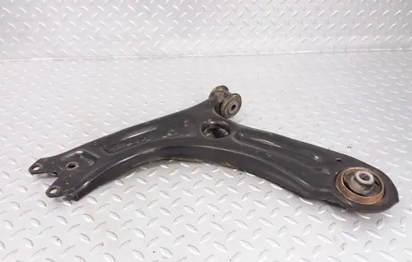 Volkswagen Jetta VI Front lower control arm/wishbone 5C0407151B