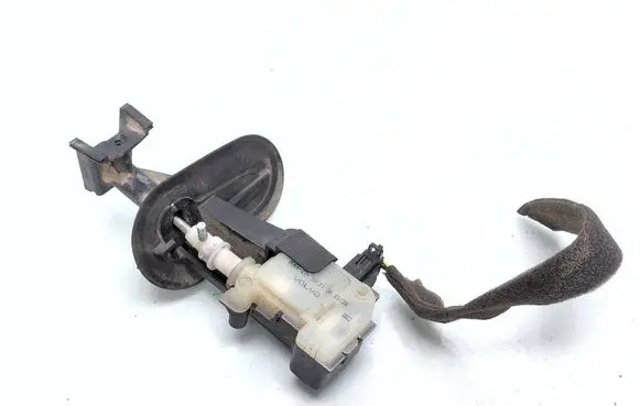Volvo S80 Fuel tank cap lock 806627