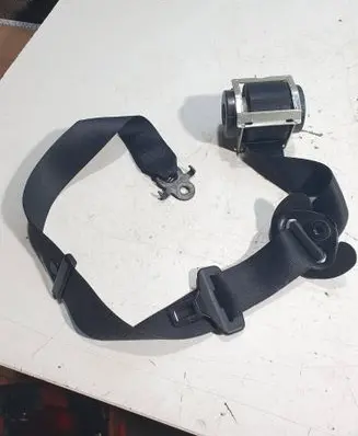 BMW 5 F10 F11 Front seatbelt 610126200C 130405