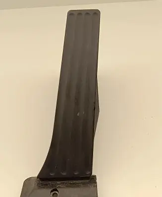 BMW 6 F06 Gran coupe Accelerator throttle pedal 3542686078401 6860784 25916010