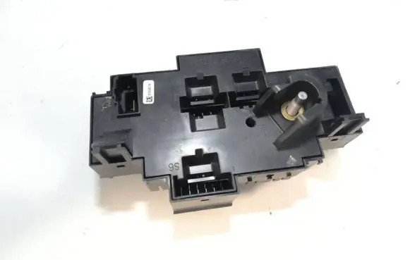 Mercedes-Benz C W205 Fuse module A2229063202 50W211F04 171510633