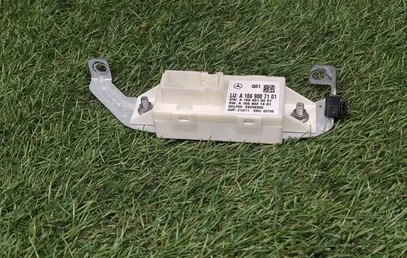 Mercedes-Benz C W204 Light module LCM A1669007101 A1669010201 A1669021401