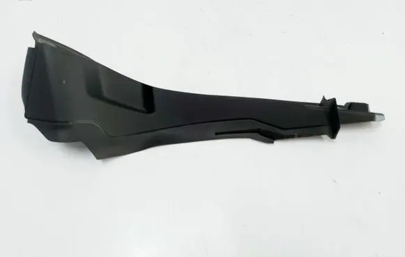 BMW 2 Active Tourer U06 Front arch trim 8737153
