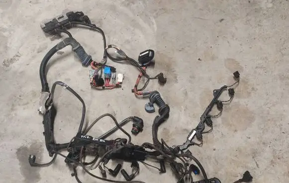 BMW 5 E60 E61 Engine installation wiring loom 7801725 12517801725