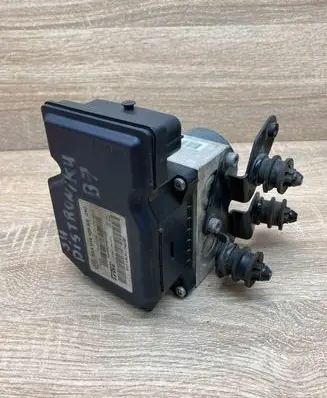 Volkswagen PASSAT B7 ABS Pump 3AA614109AS 17654083