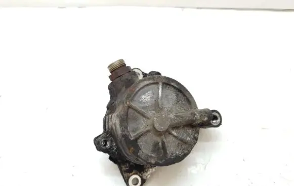 Mitsubishi Canter Vacuum pump A08102