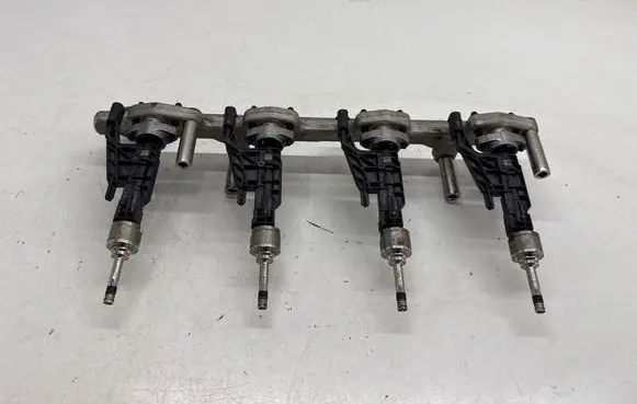 BMW 2 F44 Fuel injector 8656548 8665633 13538665633