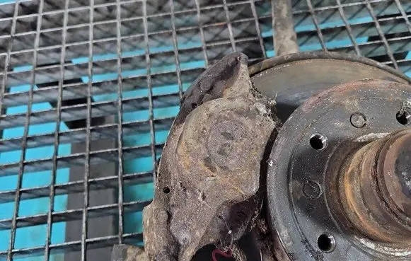 Front brake caliper