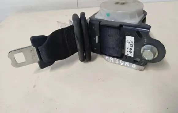 Mazda 6 Rear seatbelt T86247t