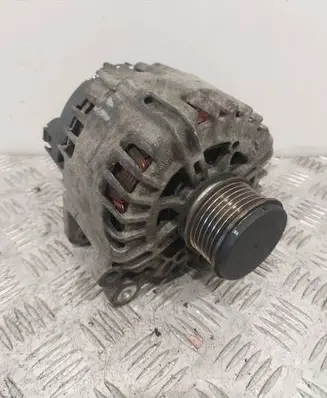 Volkswagen Golf VI Generator/alternator 03L903023F