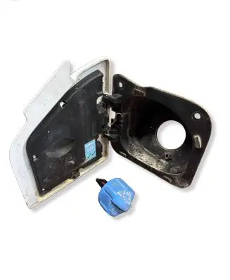 Renault Master III Adblue tank cap 765M63121R