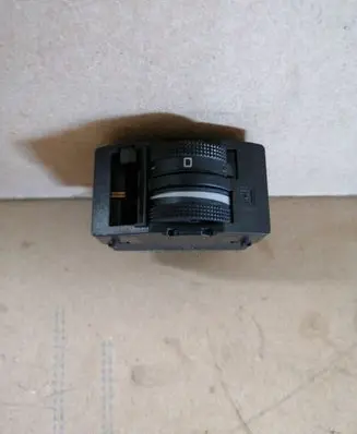 Audi A6 S6 C5 4B Headlight level height control switch 4B0919094A 04052211