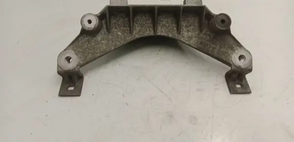 BMW X5 E70 Engine mounting bracket 7137238 51717137238