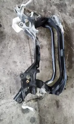 Mercedes-Benz E W211 Front subframe