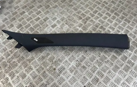 Nissan Qashqai J12 (A) pillar trim