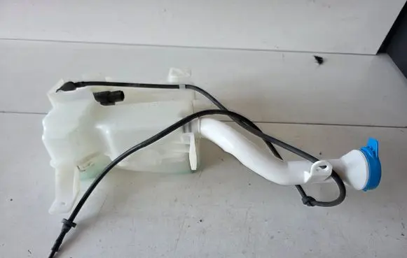 MG MG4 ev Windshield washer fluid reservoir/tank 11364213