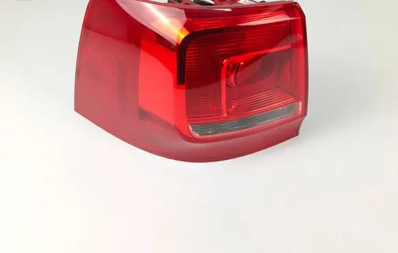 Volkswagen Sharan Rear/tail lights 7N0945095G