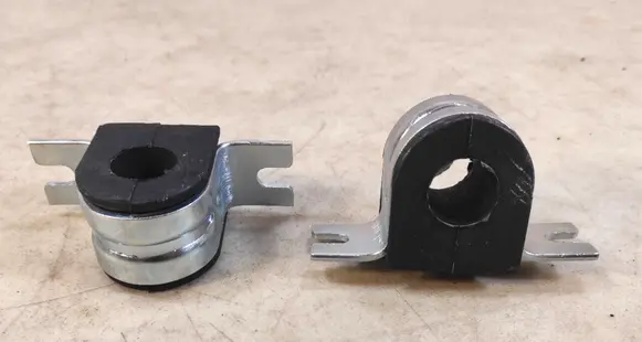 Opel Vivaro Front upper strut mount TD885W