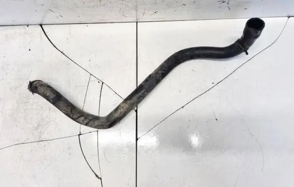 Volkswagen Golf IV Engine coolant pipe/hose