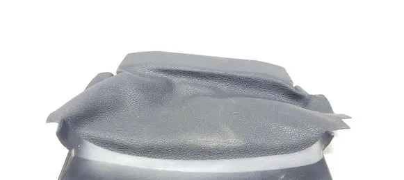 Steering wheel column trim