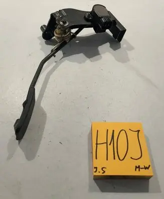 Toyota Yaris Accelerator throttle pedal 