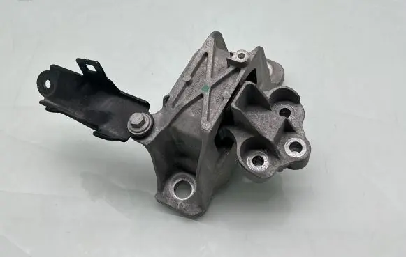 Ford Focus Engine mount bracket JX616F012GD