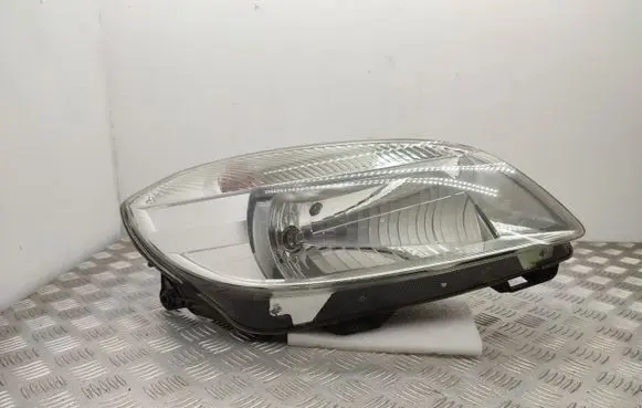 Skoda Fabia Mk2 (5J) Headlight/headlamp