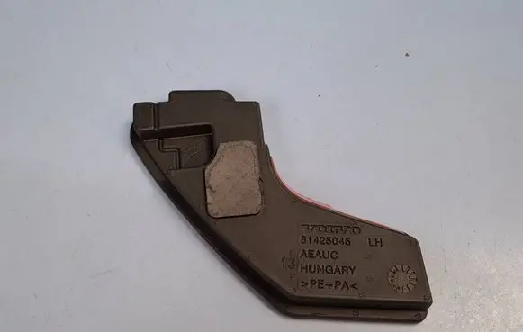 Volvo XC90 Fender foam support/seal 31425045