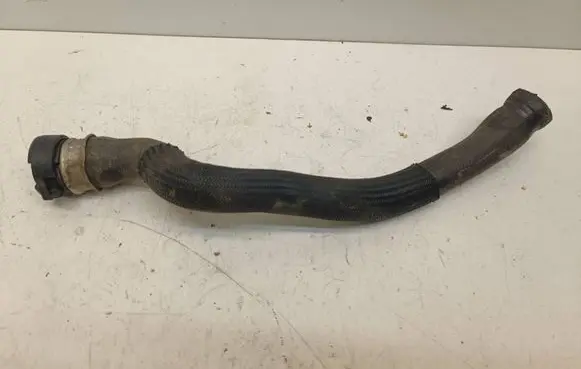 Peugeot 3008 I Engine coolant pipe/hose