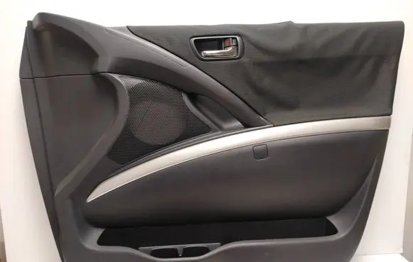 Toyota Corolla Verso AR10 Front door card panel trim 67777